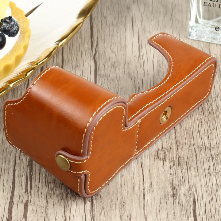 1/4 inch Thread PU Leather Camera Half Case Base for FUJIFILM X-S10 (Brown)