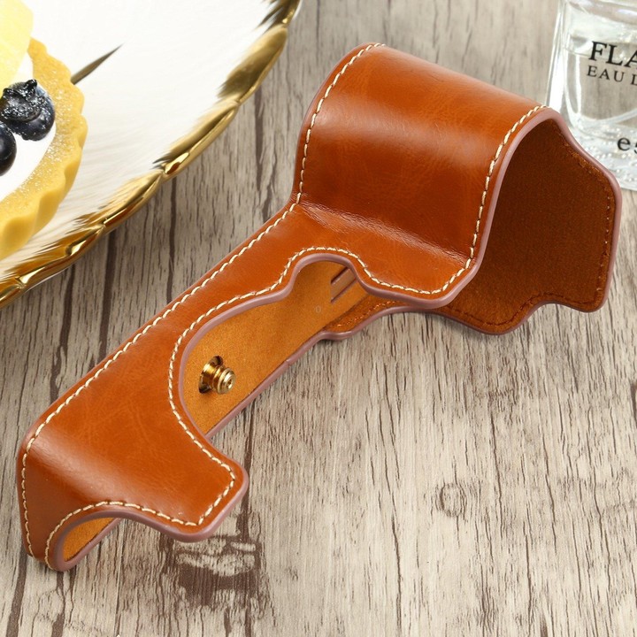 1/4 inch Thread PU Leather Camera Half Case Base for FUJIFILM X-S10 (Brown)