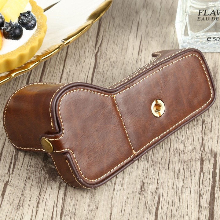 1/4 inch Thread PU Leather Camera Half Case Base for Canon EOS 77D / 800D(Coffee)
