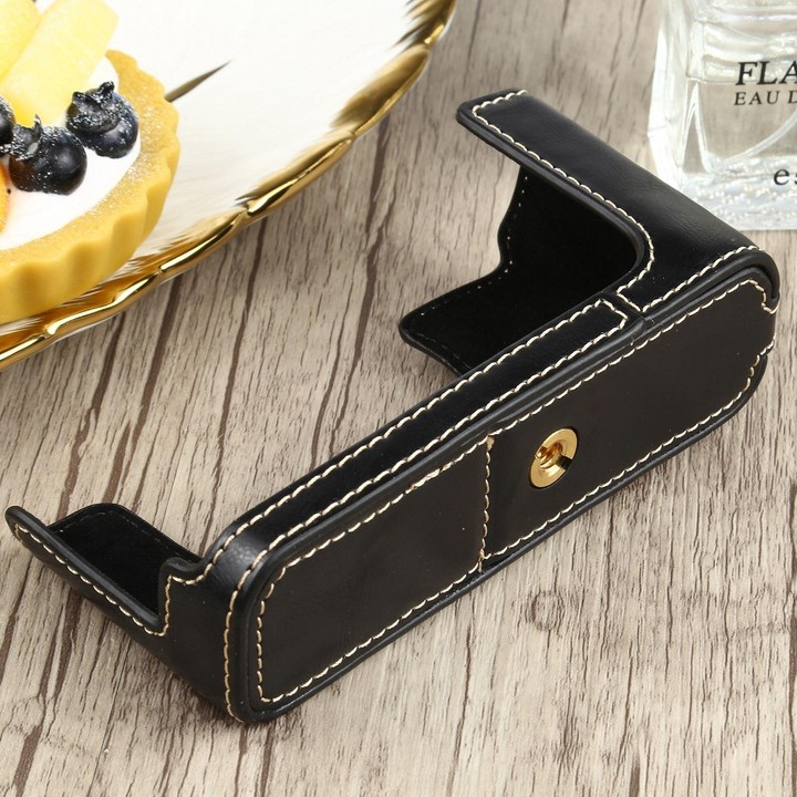1/4 inch Thread PU Leather Camera Half Case Base for FUJIFILM XE4 (Black)