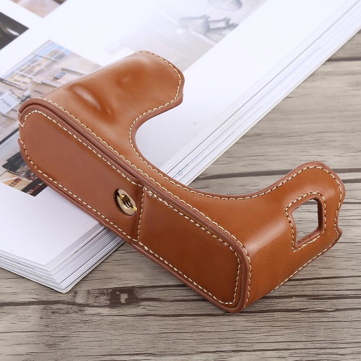 1/4 inch Thread PU Leather Camera Half Case Base for FUJIFILM X100F (Brown)