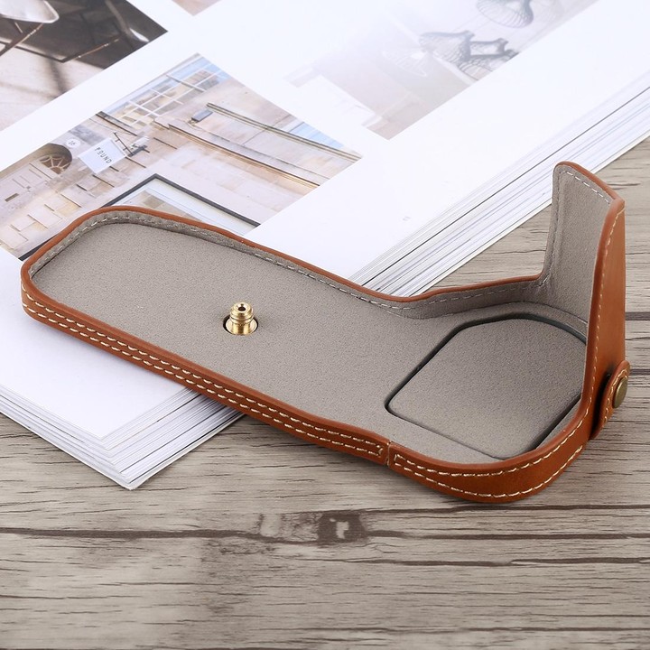 1/4 inch Thread PU Leather Camera Half Case Base for Canon EOS 6D / 6D Mark II (Brown)