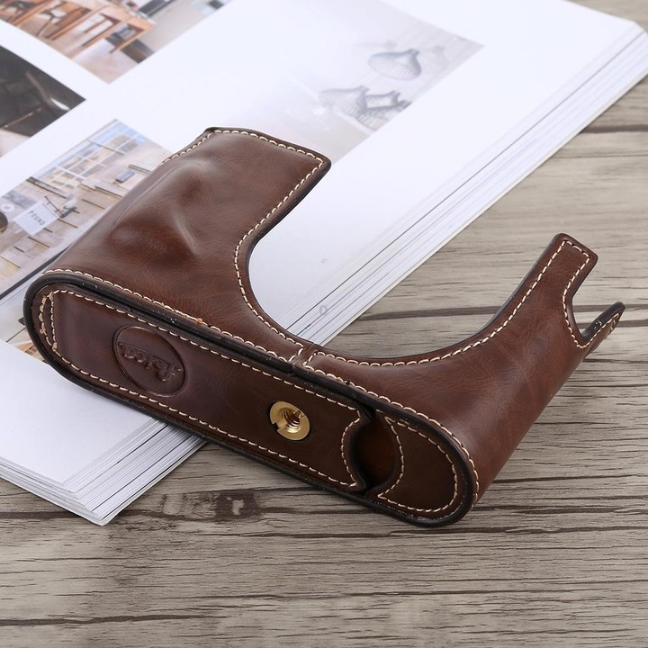 1/4 inch Thread PU Leather Camera Half Case Base for Leica Q (Typ 116)(Coffee)