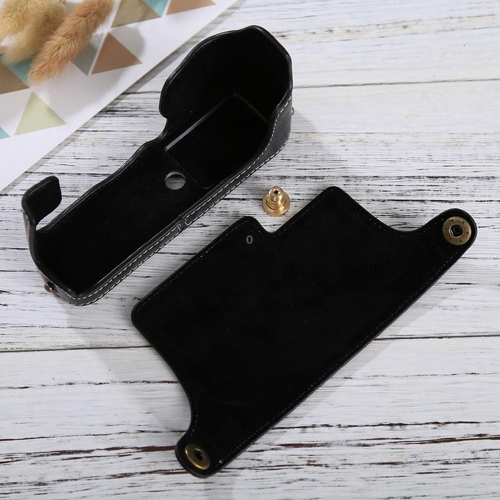 1/4 inch Thread PU Leather Camera Half Case Base for FUJIFILM X-E3(Black)