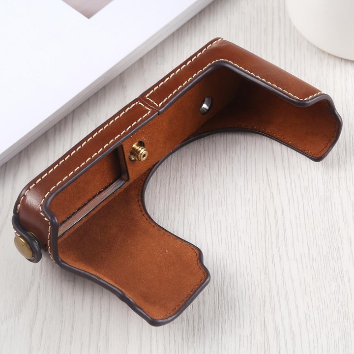 1/4 inch Thread PU Leather Camera Half Case Base for Leica DLUX TYP 109 (Coffee)