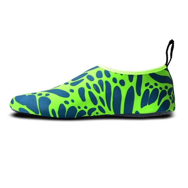 Non-slip Wear-resisting Thick Rubber Sole Diving Shoes and Socks, One Pair, Size:M (Figured Green)
