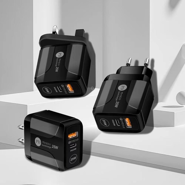 25W PD Type-C + QC3.0 USB Ports Travel Charger, Plug Type:EU Plug(Black)
