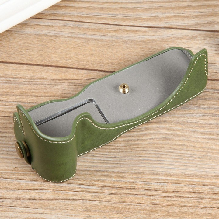 For Canon EOS R50 1/4 inch Thread PU Leather Camera Half Case Base(Green)
