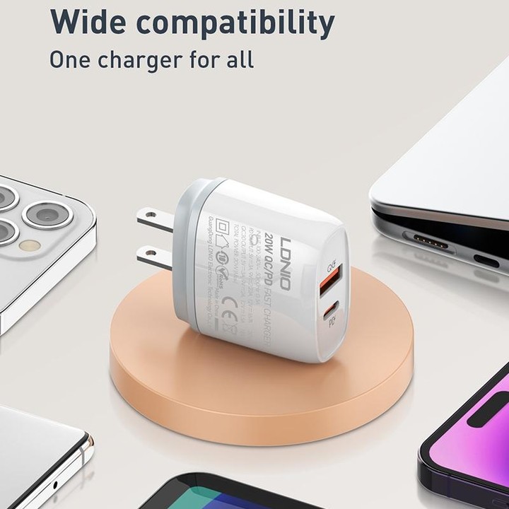 LDNIO Q229 QC3.0 / PD20W USB + Type-C Fast Charger with 1m USB to Micro USB Cable, Plug Type:UK Plug(White)
