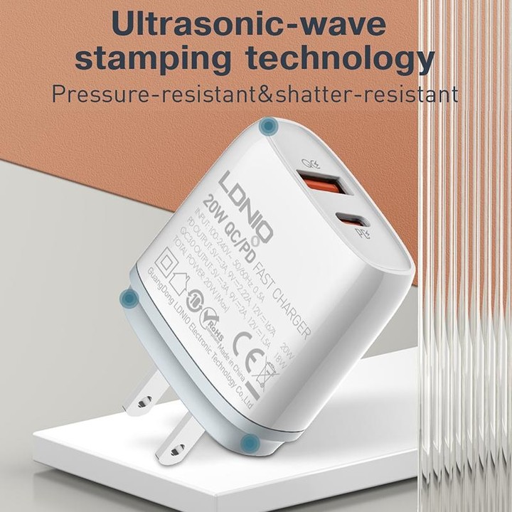 LDNIO Q229 QC3.0 / PD20W USB + Type-C Fast Charger with 1m USB to Micro USB Cable, Plug Type:US Plug(White)
