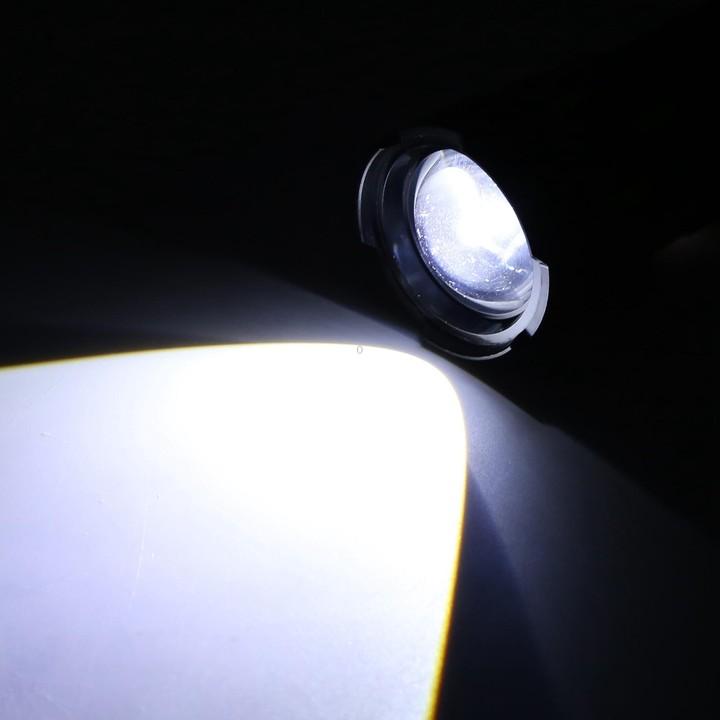 626 White Laser Wick Telescopic Zoom LED Flashlight with Fluorescent Strips(Black)