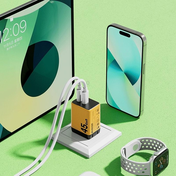 WK WP-U33 45W USB-C / Type-Cx2 GaN Fast Charger, Plug Type:EU Plug(Yellow)