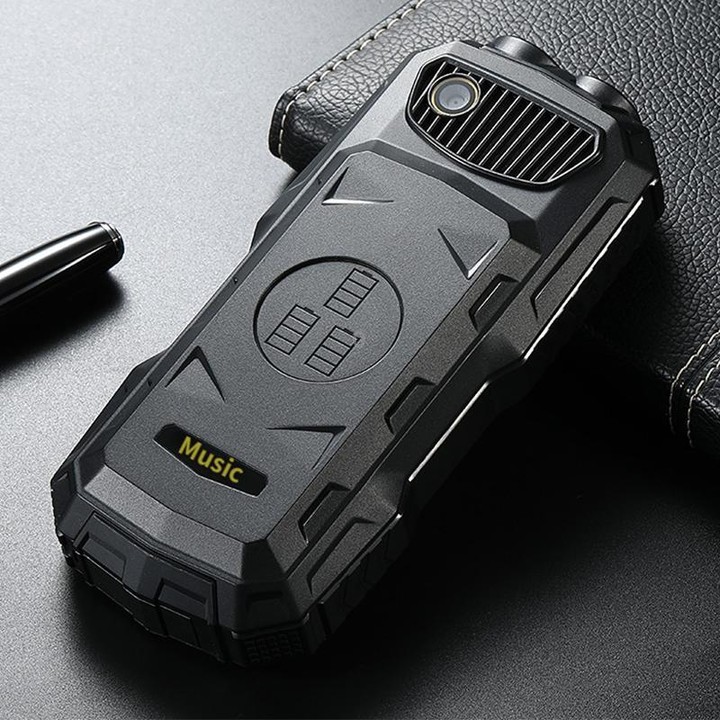 Q7+ 4G Elder Keypad Rugged Phone, 1.77 inch, 16800mAh, 21 Keys, SOS, FM, Network: 4G, Dual SIM(Black)