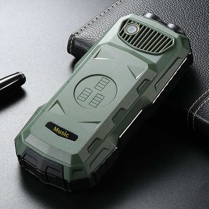 Q7+ 4G Elder Keypad Rugged Phone, 1.77 inch, 16800mAh, 21 Keys, SOS, FM, Network: 4G, Dual SIM(Green)