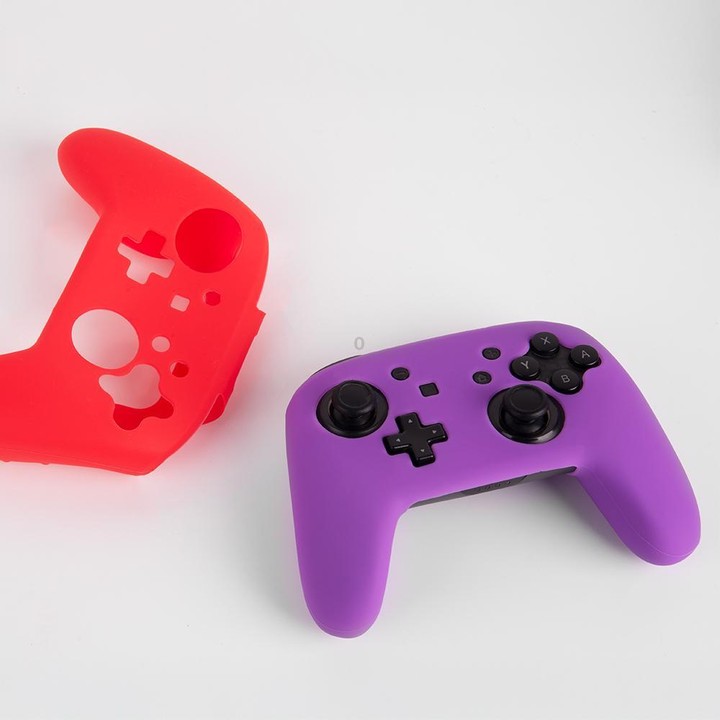 For Nintendo Switch Pro Game Handle Solid Color Silicone Protective Cover(Purple)