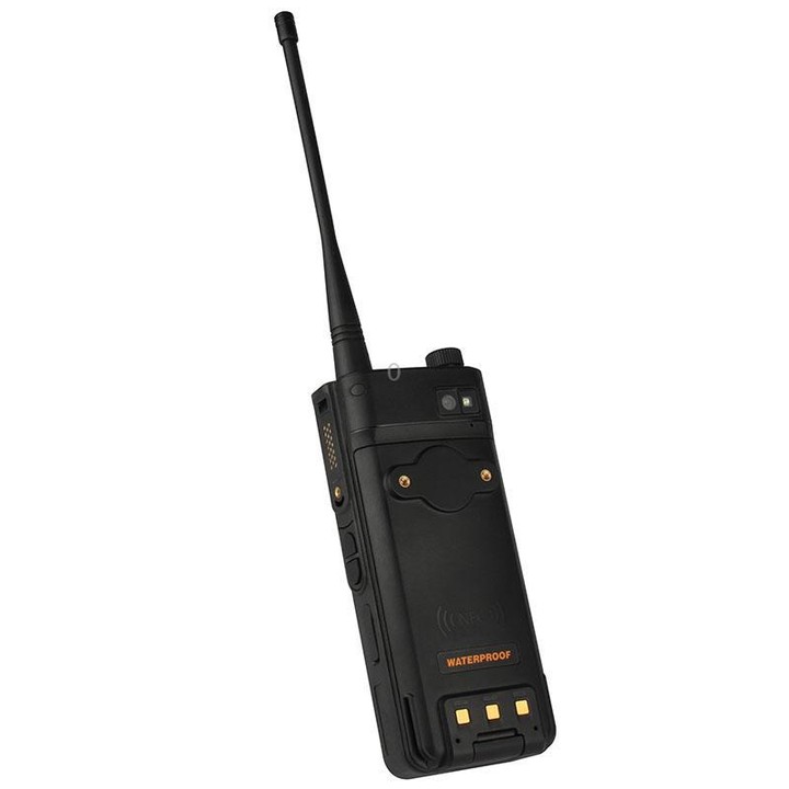 Runbo E81 Walkie-Talkie Rugged Phone, UHF & VHF Frequency, 4GB+64GB, 4.0 inch Android 8.1 Mediatek Helio P23 MT6763V/B Octa Core