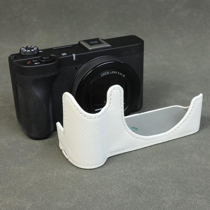 For Canon PowerShot V1 Palm Texture Vegan Leather Camera Half Case Base(White)