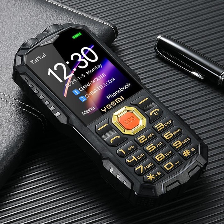 YEEMI Q5 4G Elder Rugged Phone, 16800mAh Battery, 2.4 inch, 21 Keys, Network: 4G, LED Flashlight, Dual SIM(Black)