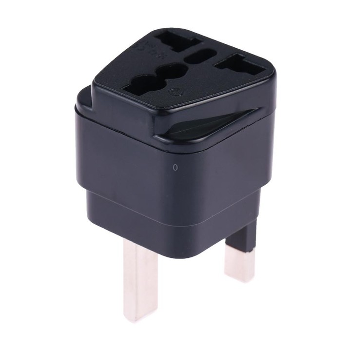 Portable Universal Socket to UK Plug Power Adapter Travel Charger with Fuse(Black)