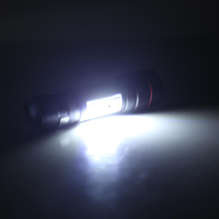 T6 LED Pocket Flashlight Zoomable 3 Modes with Hook Clip