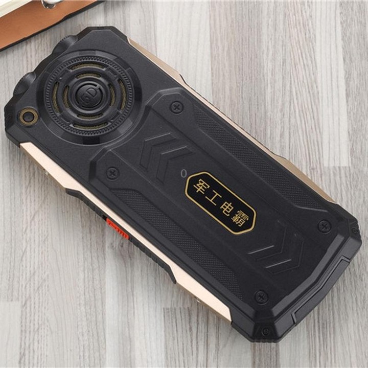 K1 Triple Proofing Elder Phone, Waterproof Shockproof Dustproof, 4800mAh Battery, 2.4 inch, 21 Keys, Bluetooth, LED Flashlight,