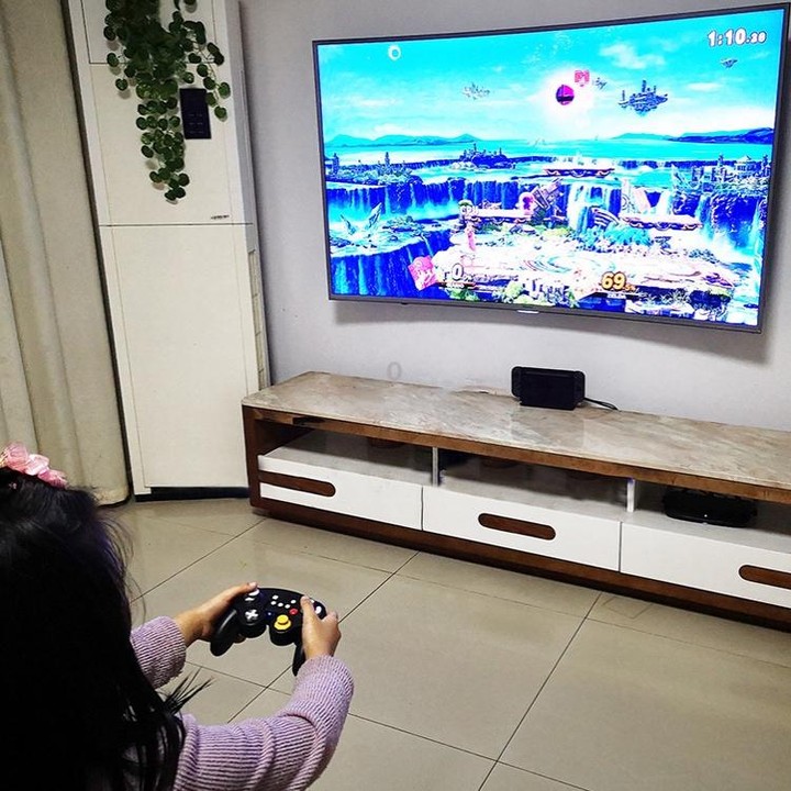 Three-point Decorative Strip Wired Game Handle Controller for Nintendo NGC(Black)