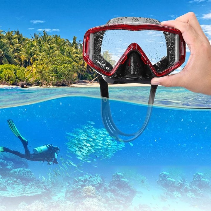 DM600 Silica Gel Diving Mask Swimming Goggles Diving Equipment for Adults (Red + Black)