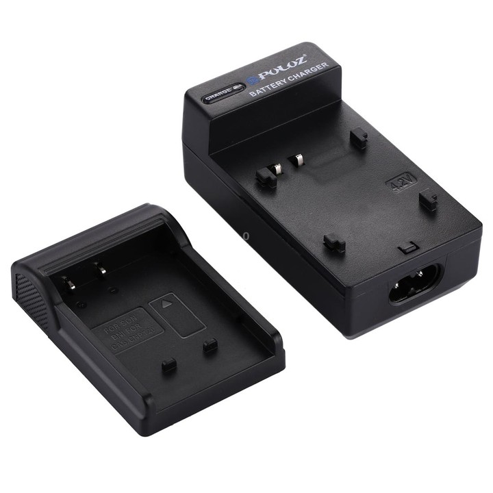 PULUZ Digital Camera Battery Car Charger for Casio CNP120 Battery