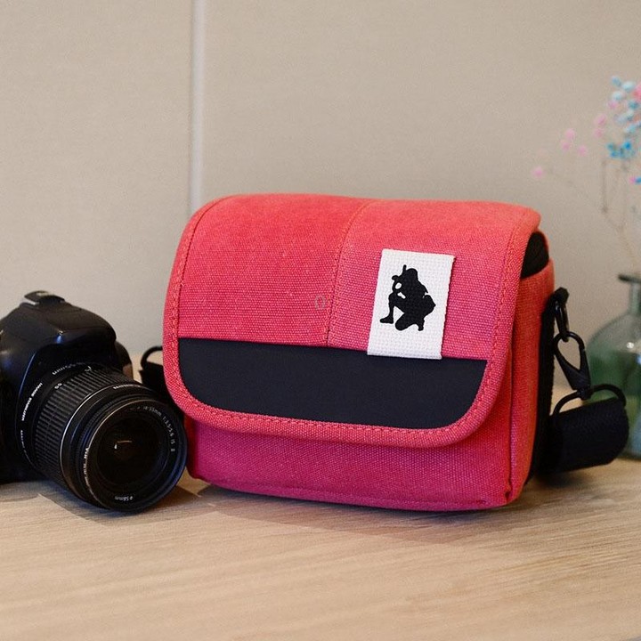 Universal Camera Bag, Inside Size: approx. 200mm x 115mm x 100mm(Red)