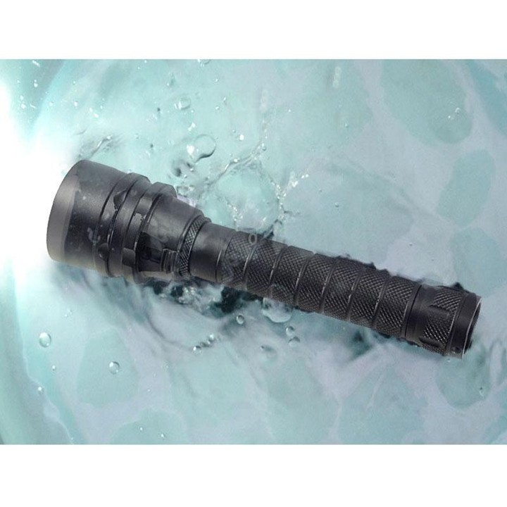 5 x LED White Light Diving Flashlight, 6800 LM, Diving Depth: 150m (Black)