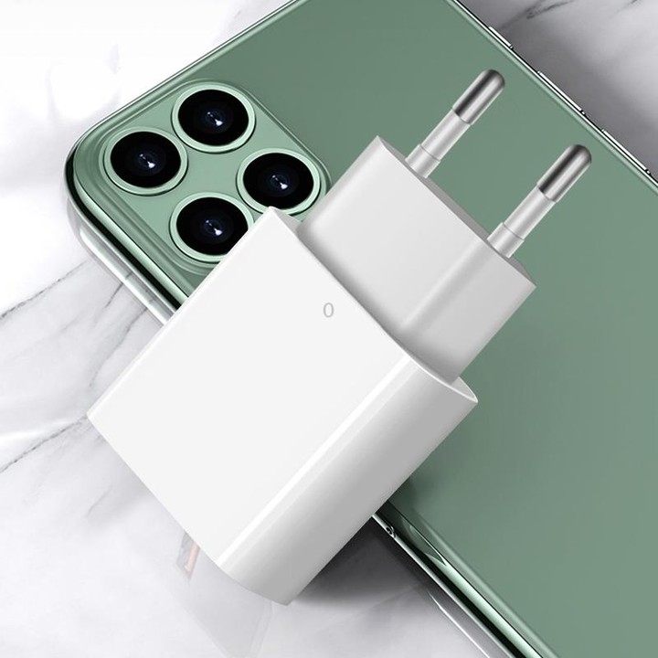 M117 2.4A Single USB Port Flash Charger Travel Charger, EU Plug