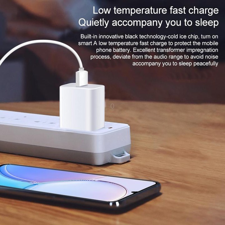 M117 2.4A Dual USB Port Flash Charger Travel Charger, US Plug