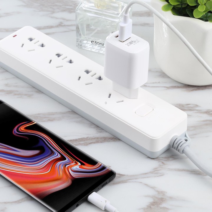 LZ-215A+C 20W QC 3.0 USB + PD 3.0 USB-C / Type-C Fast Charging Travel Charger, EU Plug