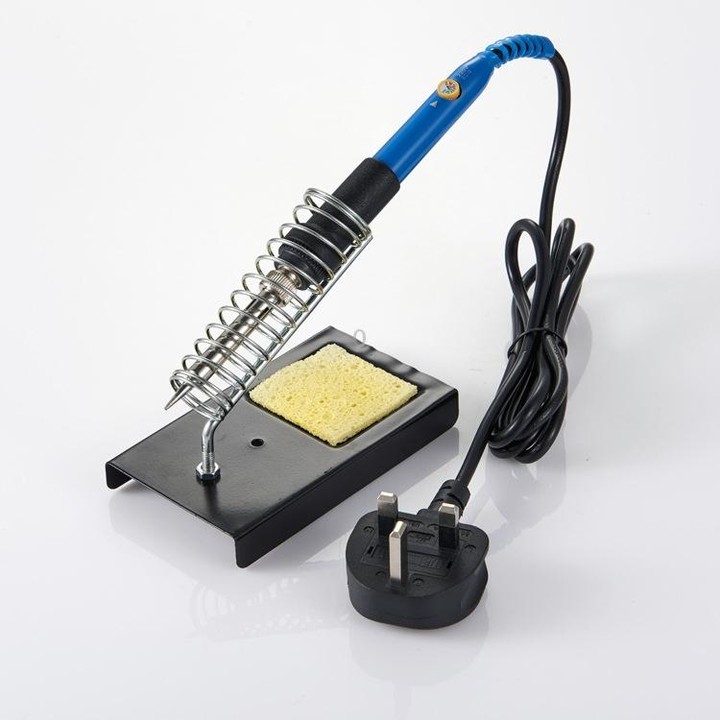 15 in 1 50Hz 60W Ordinary Soldering Electric Iron Soldering Set Kit, Random Color Delivery