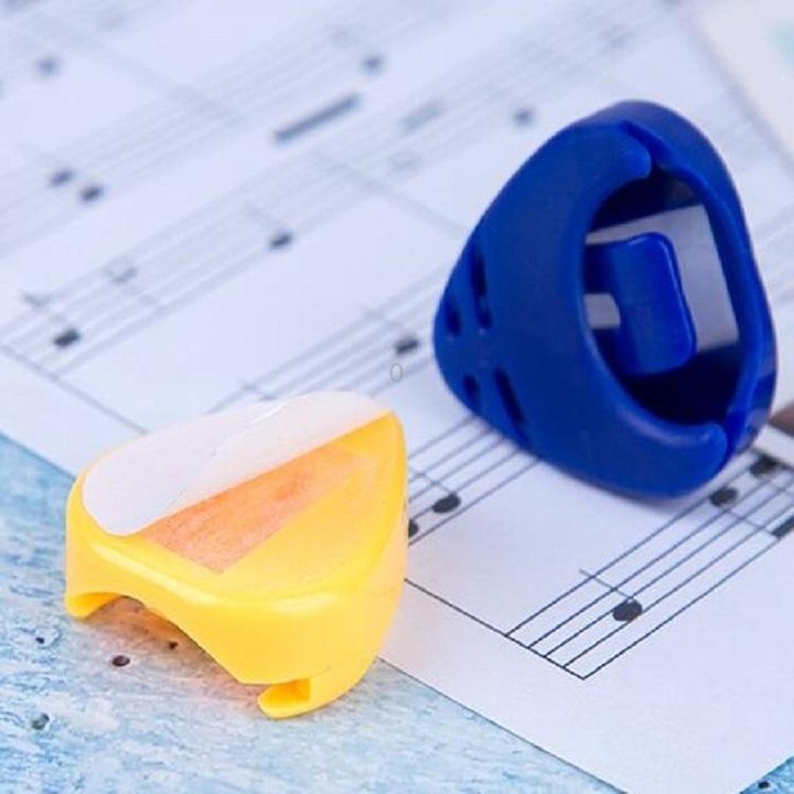 100 PCS ABS Storage Box for Guitar Pick, Random Color Delivery, Specification:Heart-shaped Pick Box
