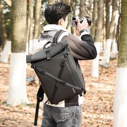Cwatcun D113 Shoulder Leisure Camera Bag Waterproof High Capacity Outdoor Travel Photography Bag, Color: Small Black