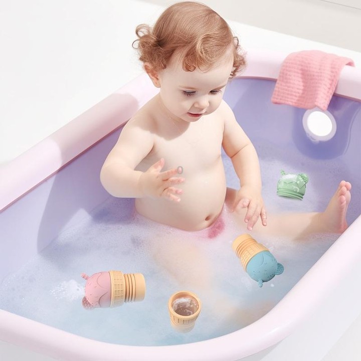 Children Bathing Toys Cute Baby Swimming Bathroom Toy(Green)