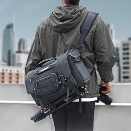 Cwatcun D115 Shoulder Crossbody Waterproof Leather Film DSLR Camera Bag, Color: Black Large