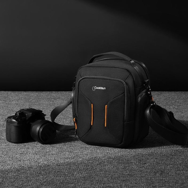 Cwatcun D140 Shoulder Crossbody Camera Storage Bag Shockproof Dropproof Leisure Outdoor Small Bag, Color: Small Black