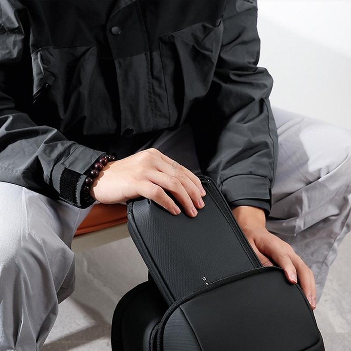 BANGE BG-6800 Digital Storage Bag Data Cable Electronic Accessory Organiser(Black)
