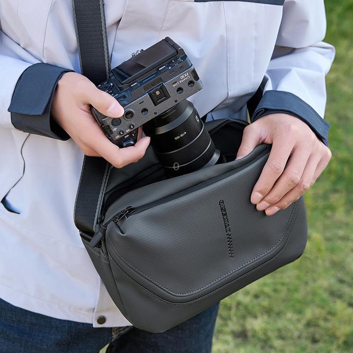 QISEMIAN All-in-One Mens Photography Sling Bag with Removable Camera Insert & Tripod Holder(Gray)
