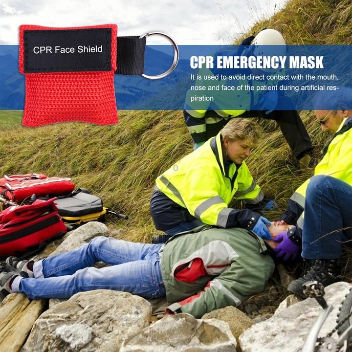 CPR Emergency Face Shield Mask Key Ring Breathing Mask(Red)